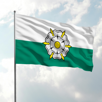 Tukuma novada karogs