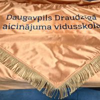 Divpusējs karogs – Satīns